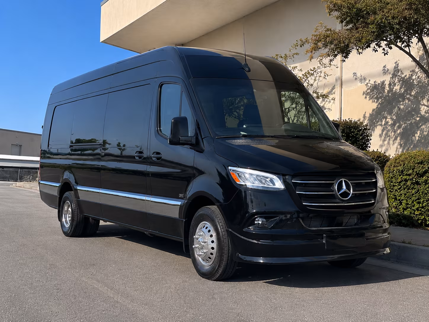 find the perfect transportation for your next convention or trade show 4