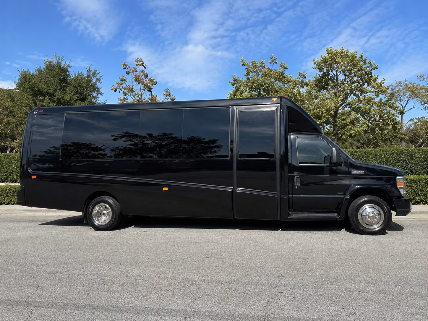 why rent using orlandominibuscompany com
